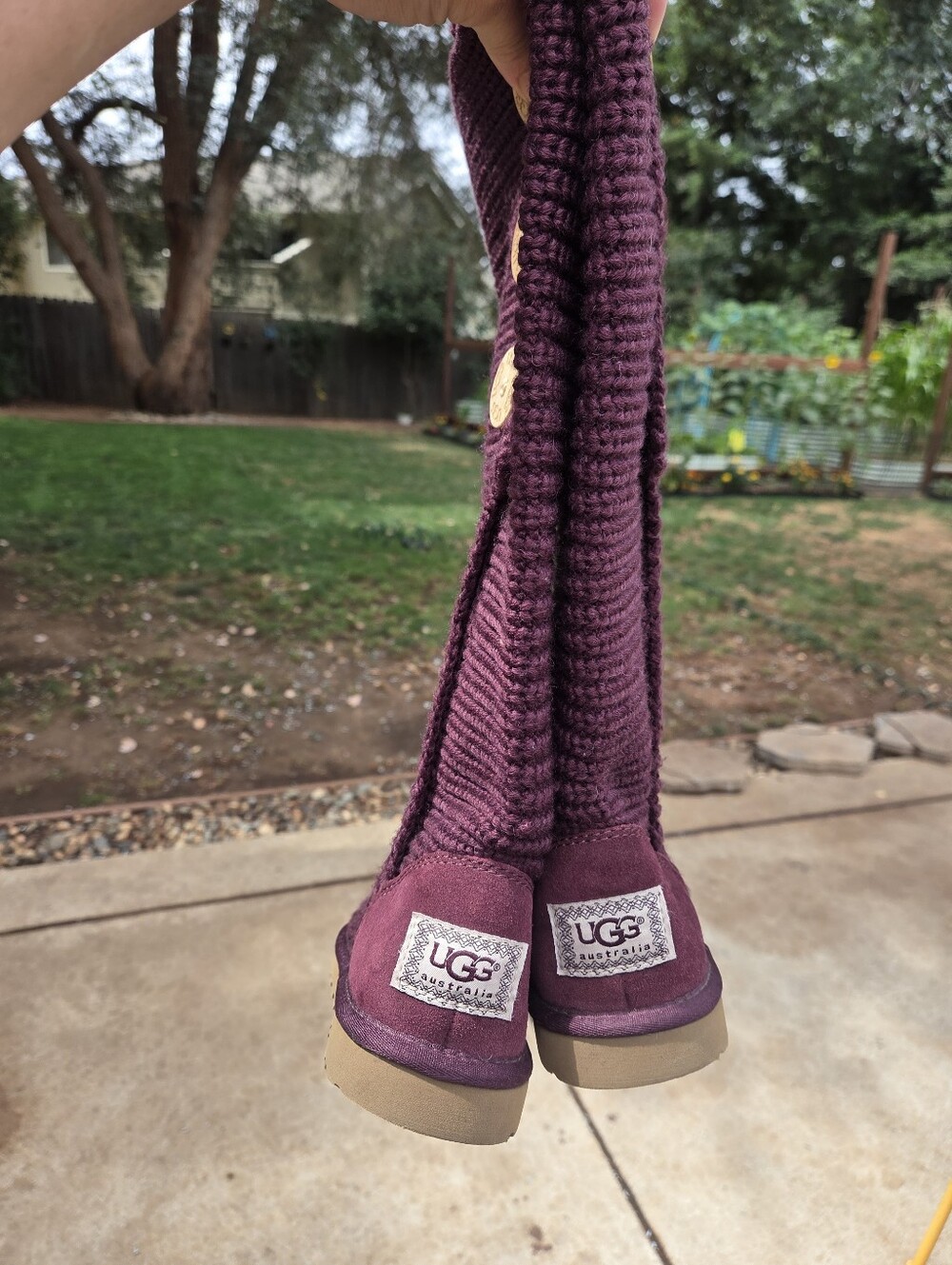 UGG Classic Cardy Knit Boots burgundy Womans Size 6 - Picture 11 of 11